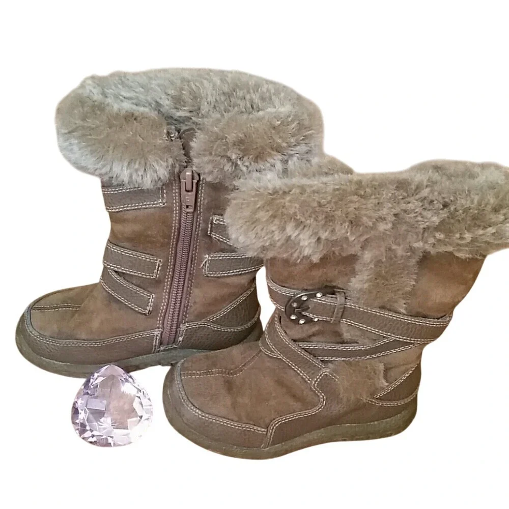 Smart Fit Toddler Girls Size 6.5 Fuzzy Brown Boots‎ With Rhinestone Buckle